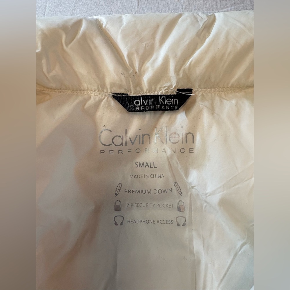 Calvin Klein Performance Vest Ivory Down Women’s Small - Picture 6 of 9